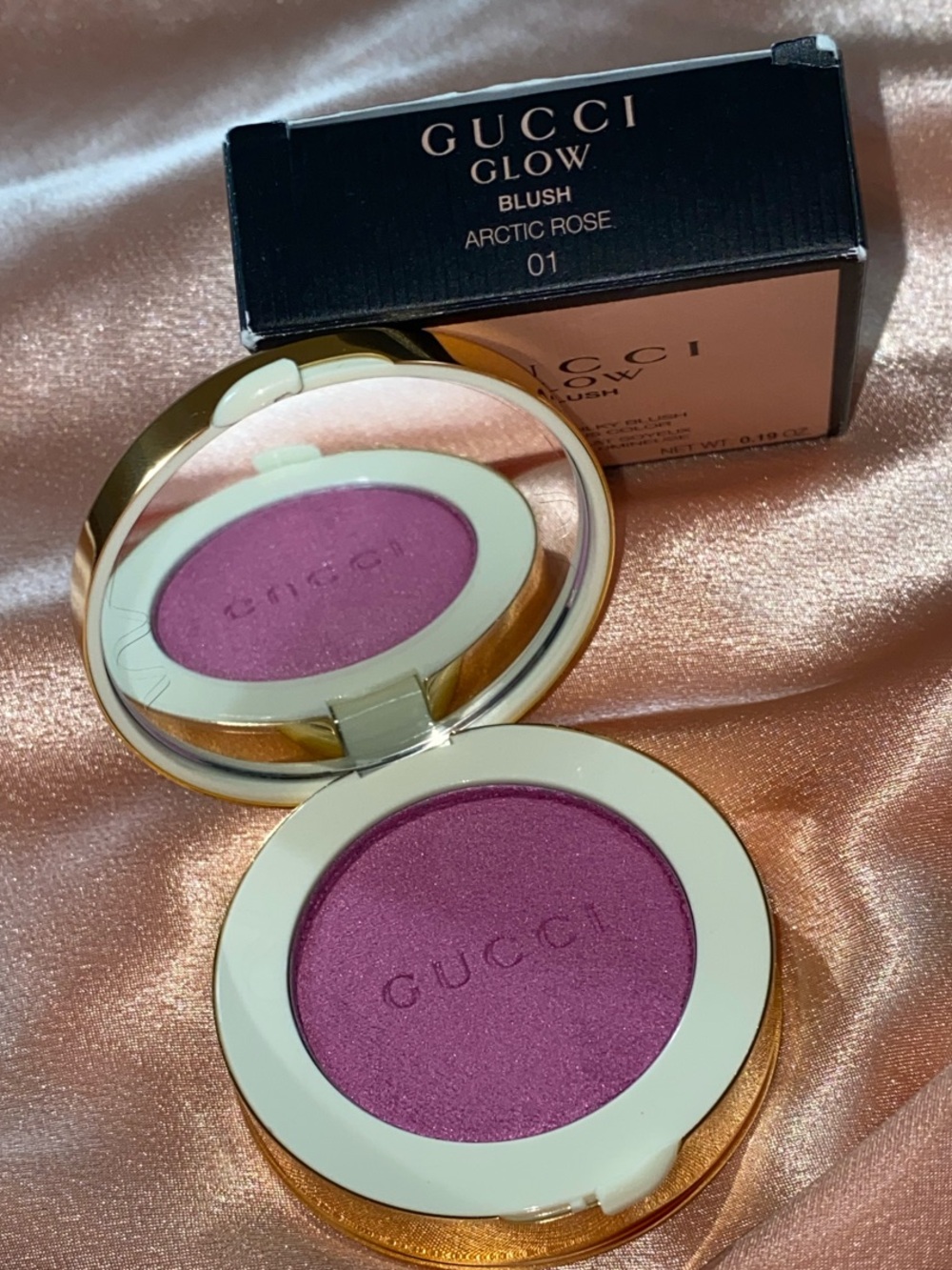 Gucci limited Ed super Glow Blush A— Luminous Fuchsia -Bright Pink Coral New - Picture 2 of 12